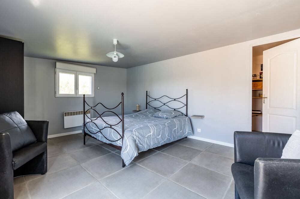 Photo of Bedroom in Saint-Yzans-de-Medoc