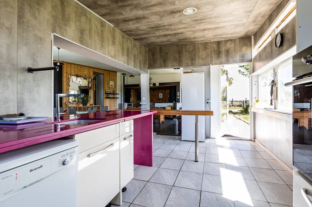 Photo of Kitchen in Saint-Yzans-de-Medoc