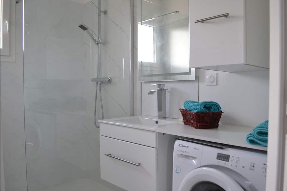 Photo of Bathroom in Pouillon