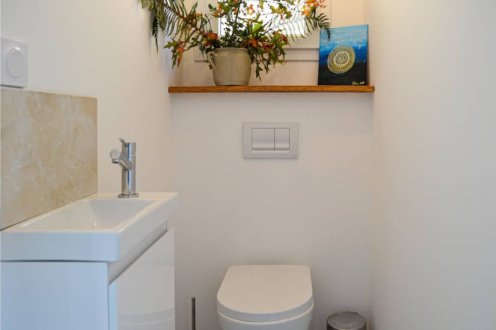 Photo of Bathroom in Pouillon