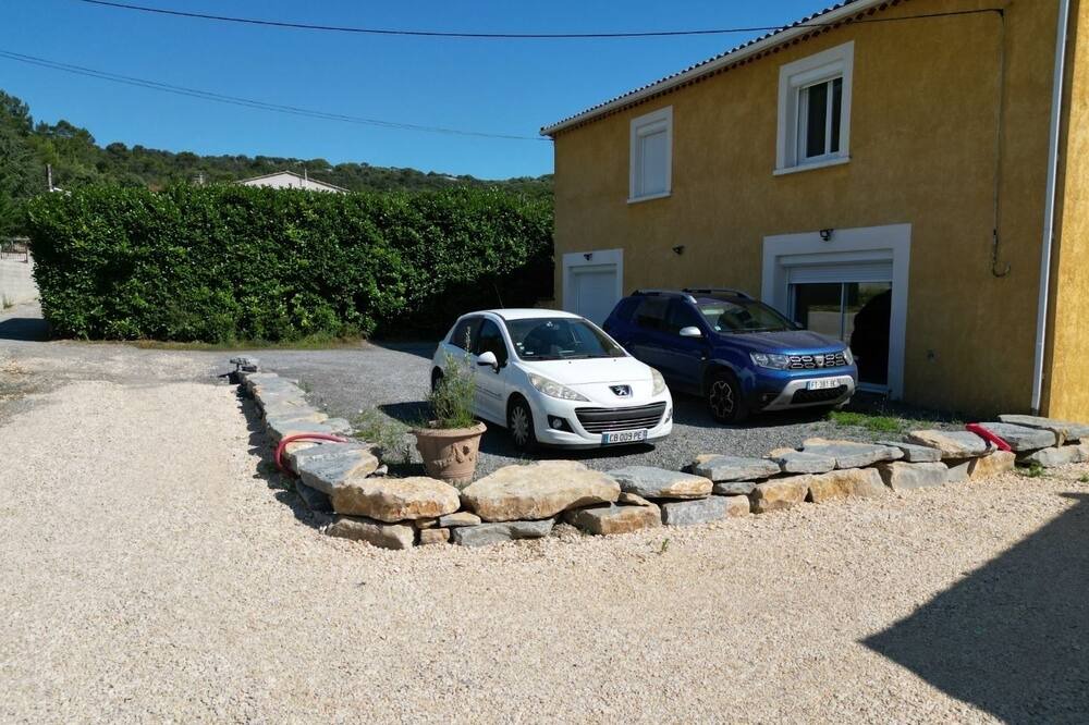 Photo of Outdoor in Saint-Julien-les-Rosiers