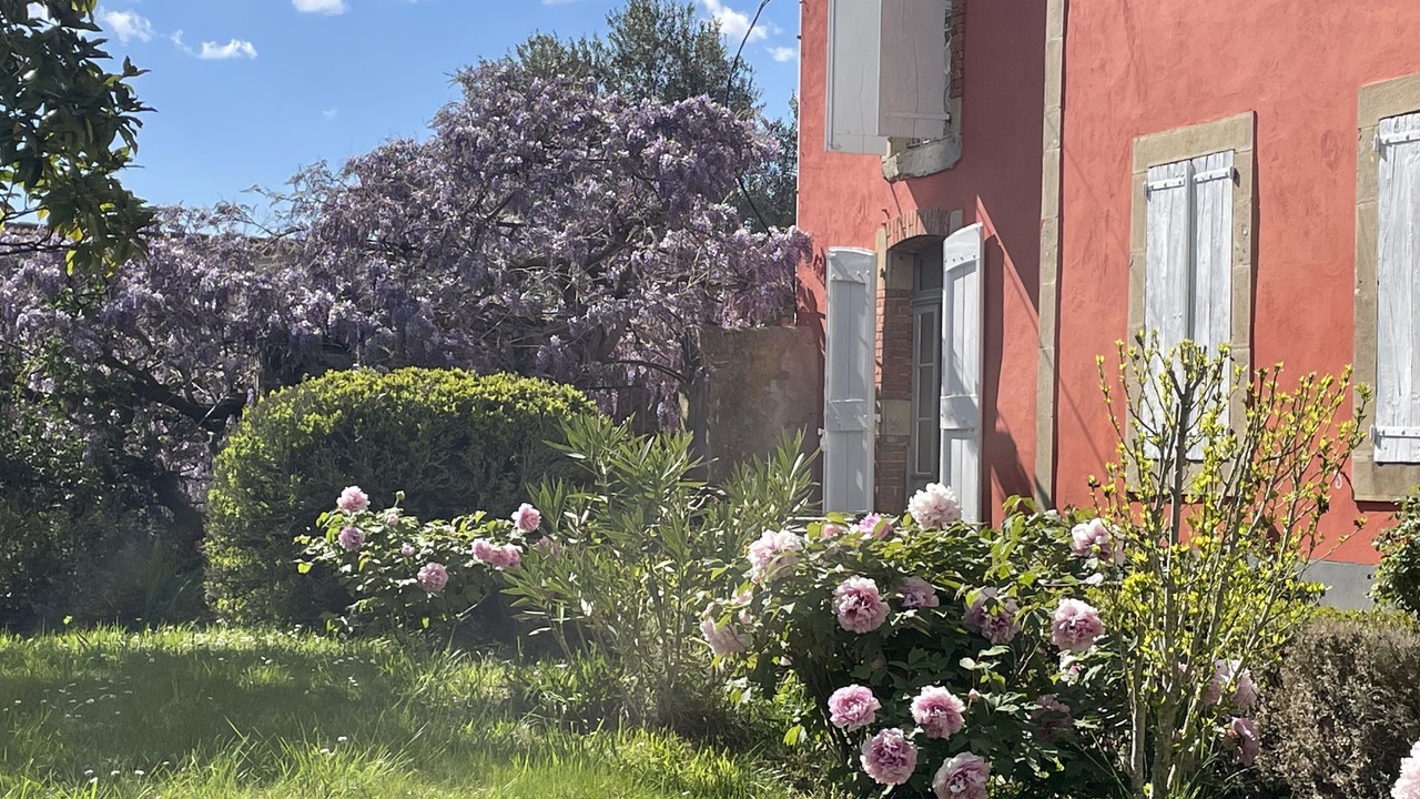 Photo of Outdoor in Besset