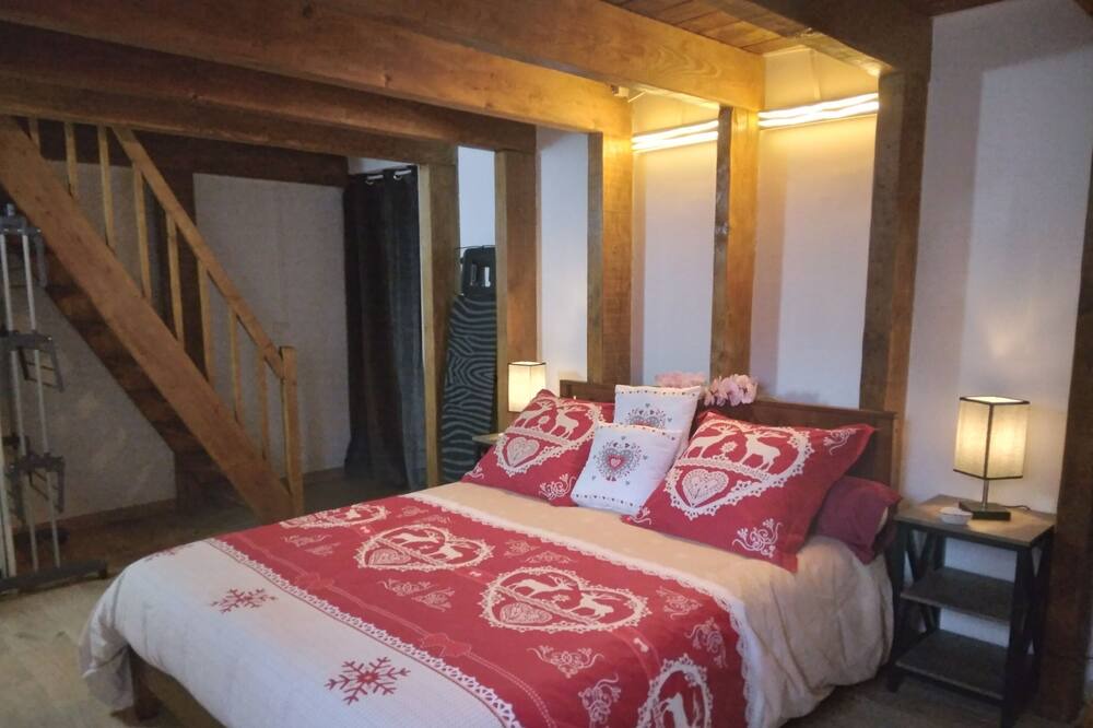 Photo of Bedroom in Montvernier