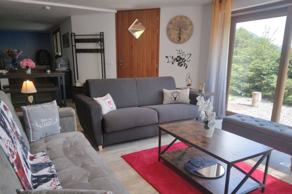 Photo of Livingroom in Montvernier