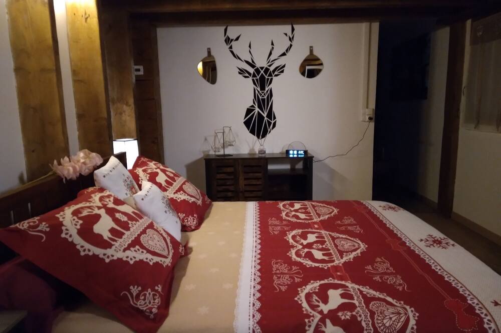 Photo of Bedroom in Montvernier