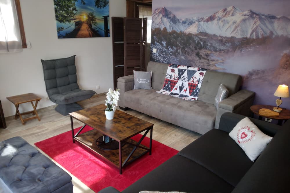 Photo of Livingroom in Montvernier