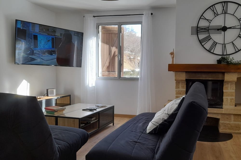 Photo of Bedroom in Ascou