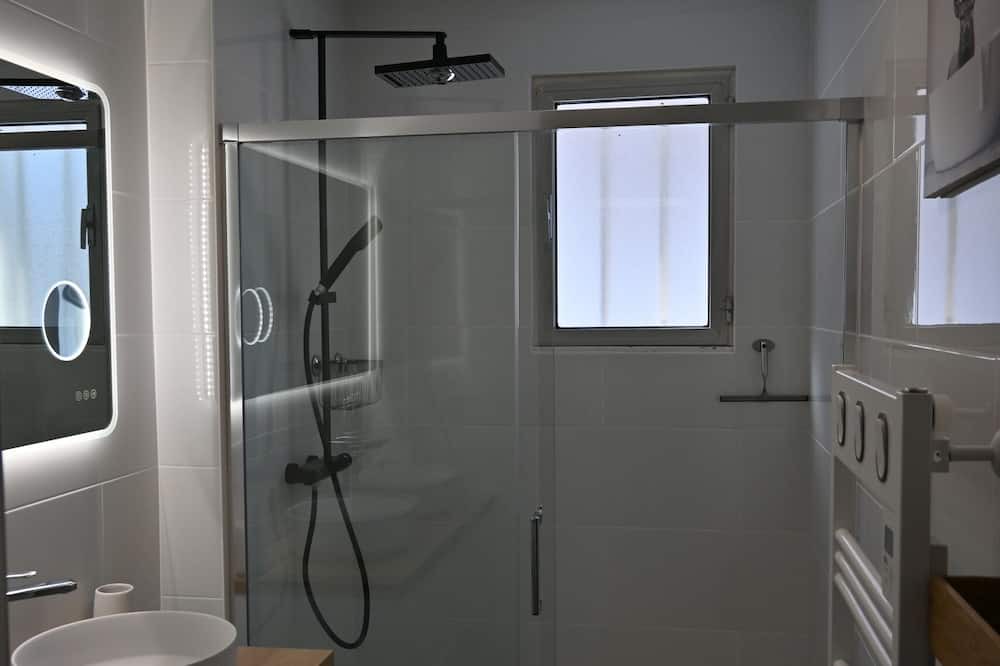 Photo of Bathroom in Ascou
