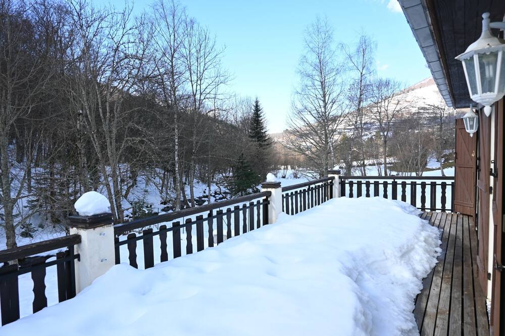Photo of Patio Balcony in Ascou
