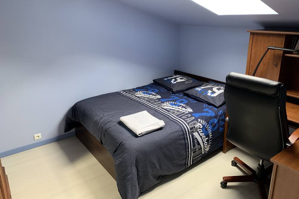 Photo of Bedroom in Lahonce