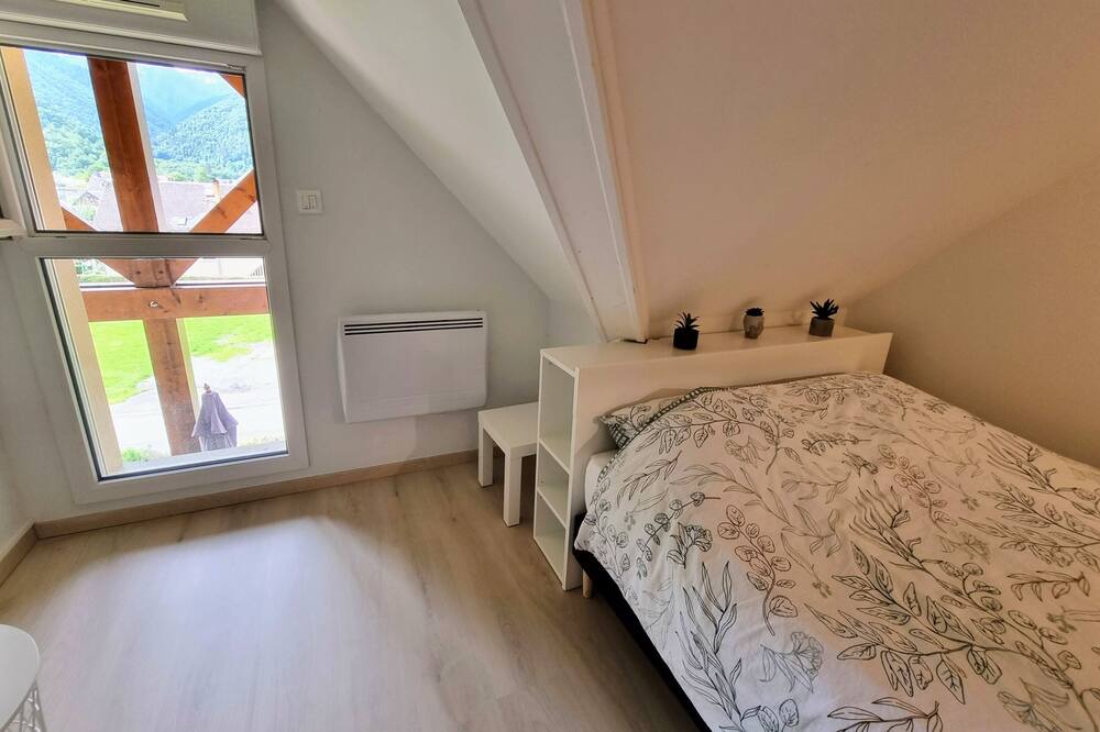 Photo of Bedroom in Saint-Mamet