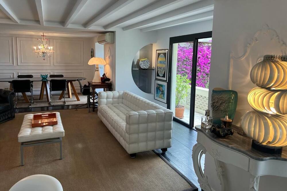 Photo of Livingroom in Roquebrune-Cap-Martin