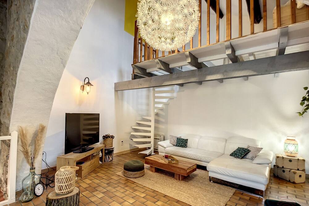 Photo of Livingroom in Taussac-la-Billiere