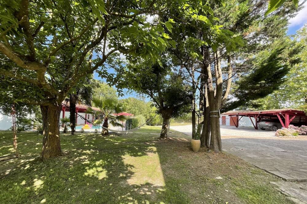 Photo of Outdoor in Lahonce