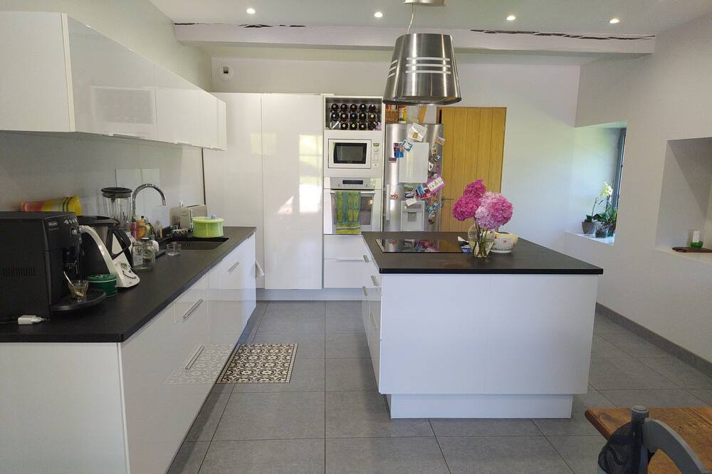 Photo of Kitchen in Lahonce