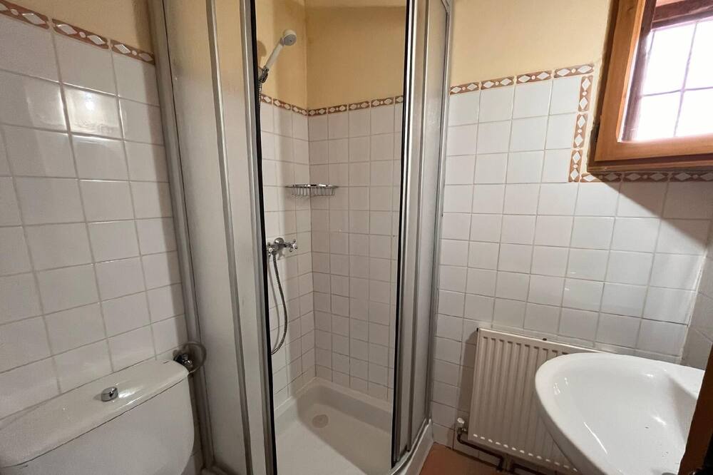 Photo of Bathroom in Coscojuela de Sobrarbe