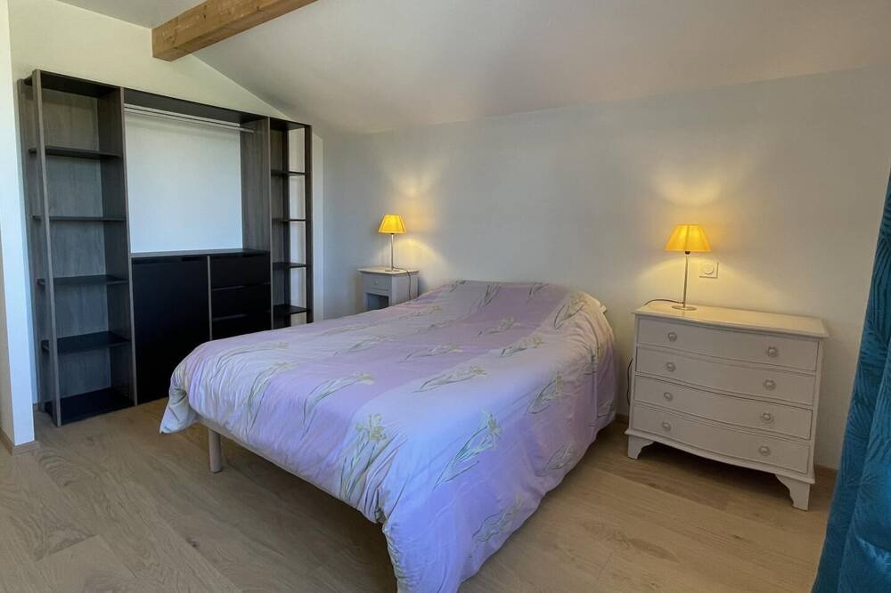 Photo of Bedroom in Bardos
