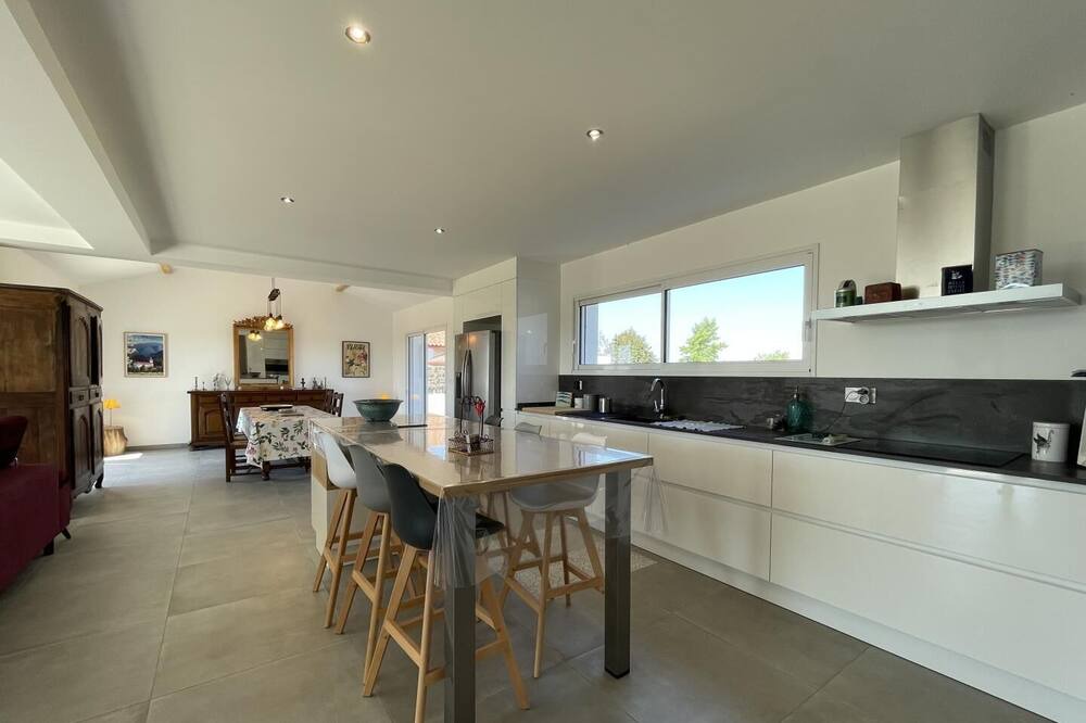 Photo of Kitchen in Bardos
