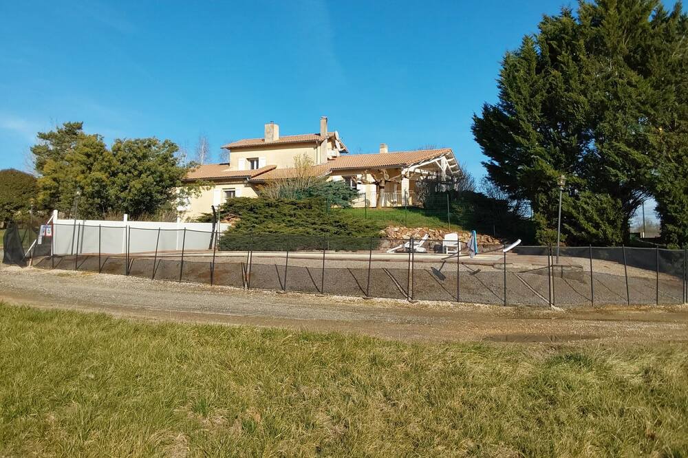 Photo of Others in Castelnau-de-Montmiral