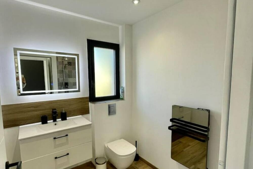 Photo of Bathroom in Saubrigues