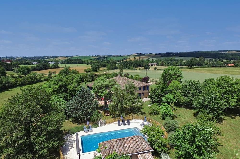 Photo of Outdoor in Lisle-sur-Tarn
