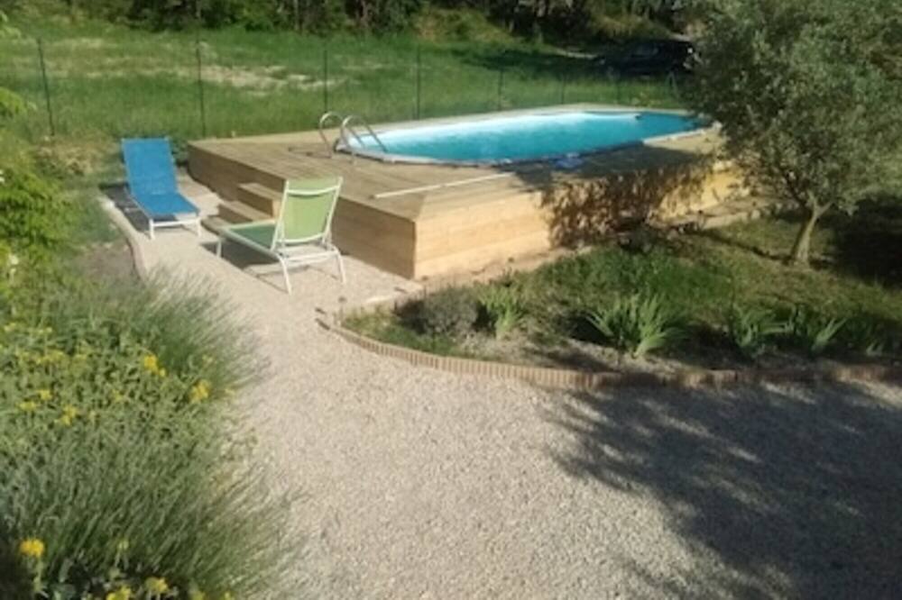 Photo of Outdoor in Peypin-d'Aigues