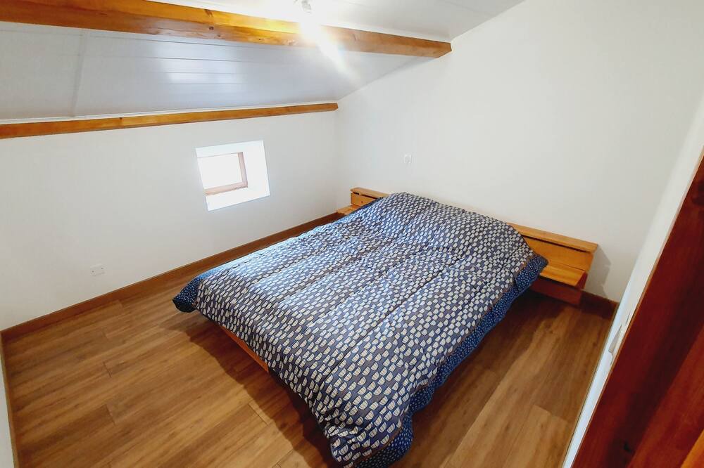 Photo of Bedroom in Saint-Julien-le-Roux