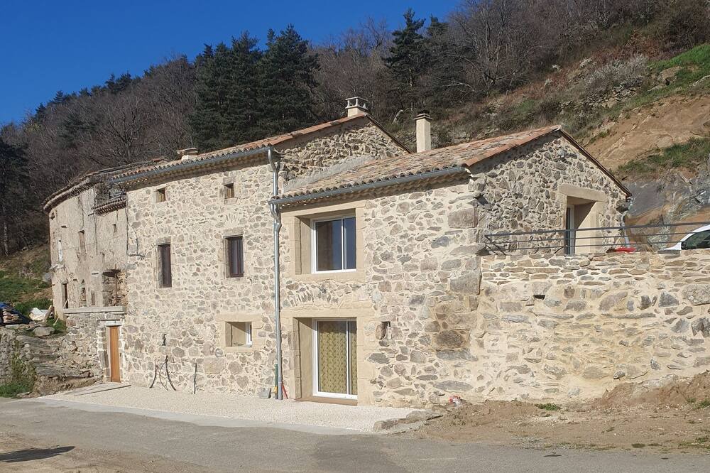 Photo of Outdoor in Saint-Julien-le-Roux