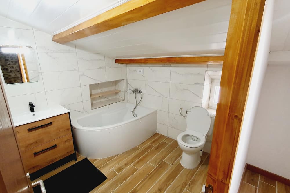 Photo of Bathroom in Saint-Julien-le-Roux