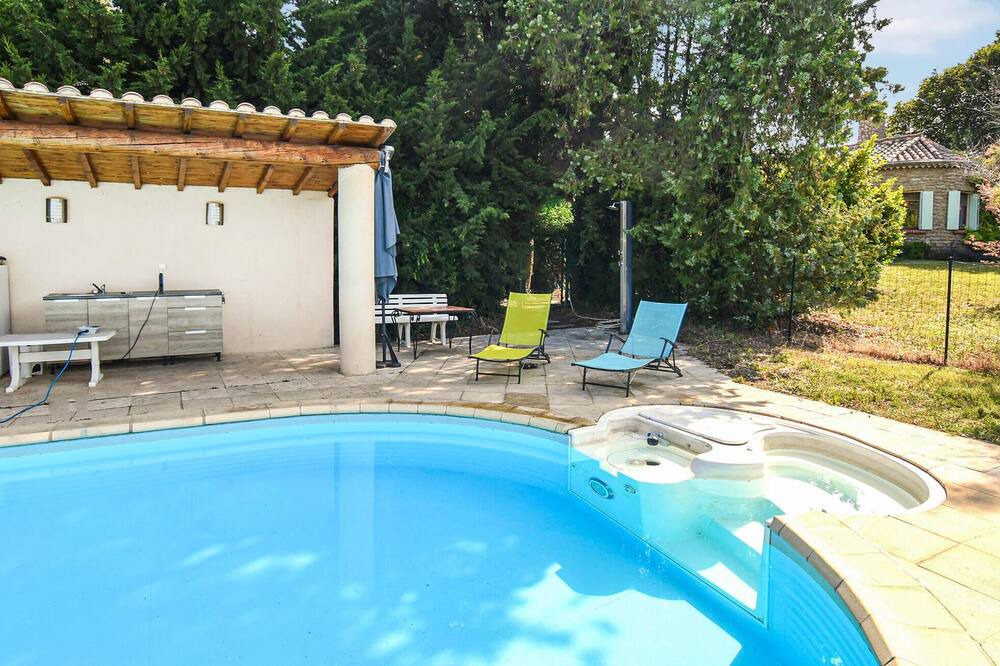 Photo of Outdoor in Taulignan
