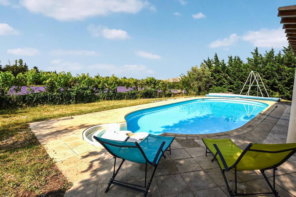 Photo of Outdoor in Taulignan