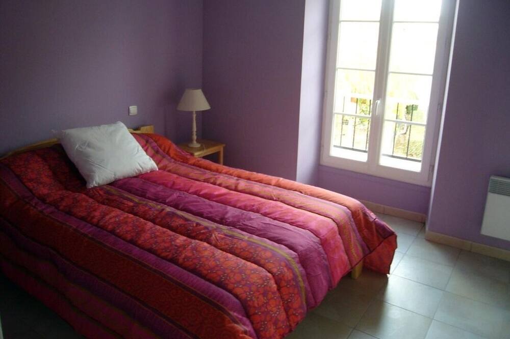 Photo of Bedroom in Civrac-en-Medoc