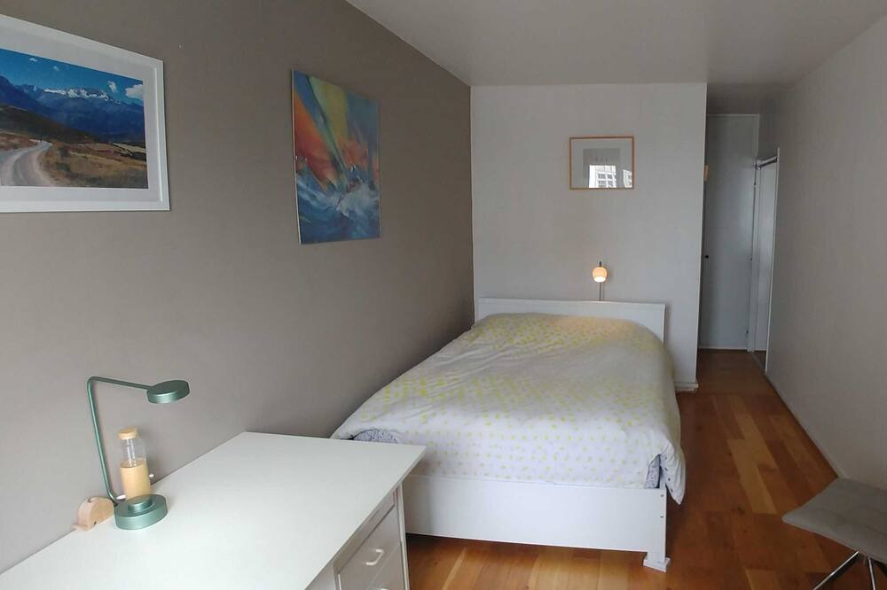 Photo of Bedroom in 13th Arrondissement