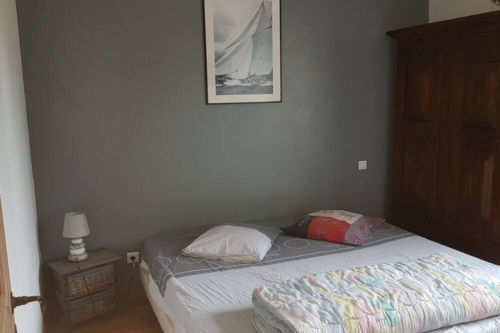 Photo of Bedroom in Mios