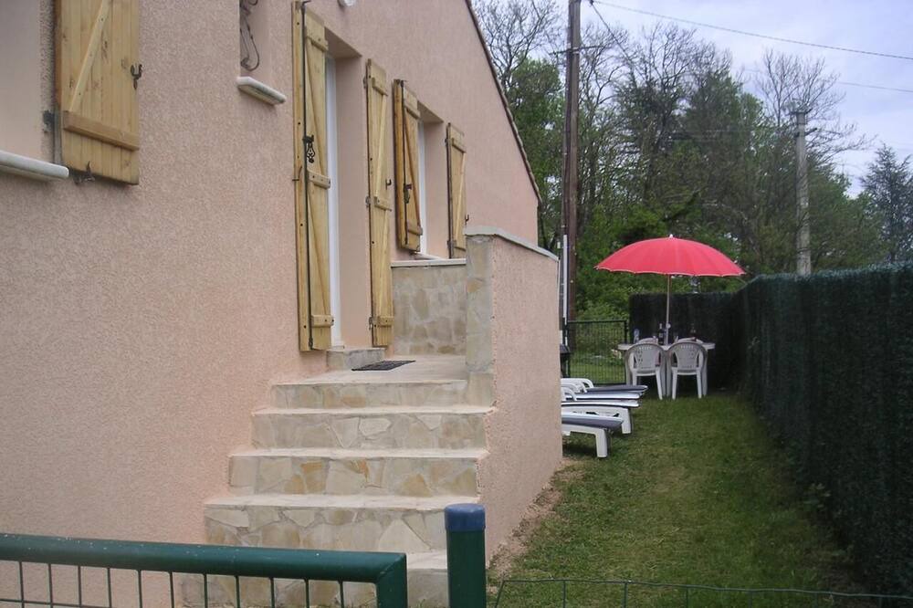 Photo of Outdoor in Banne