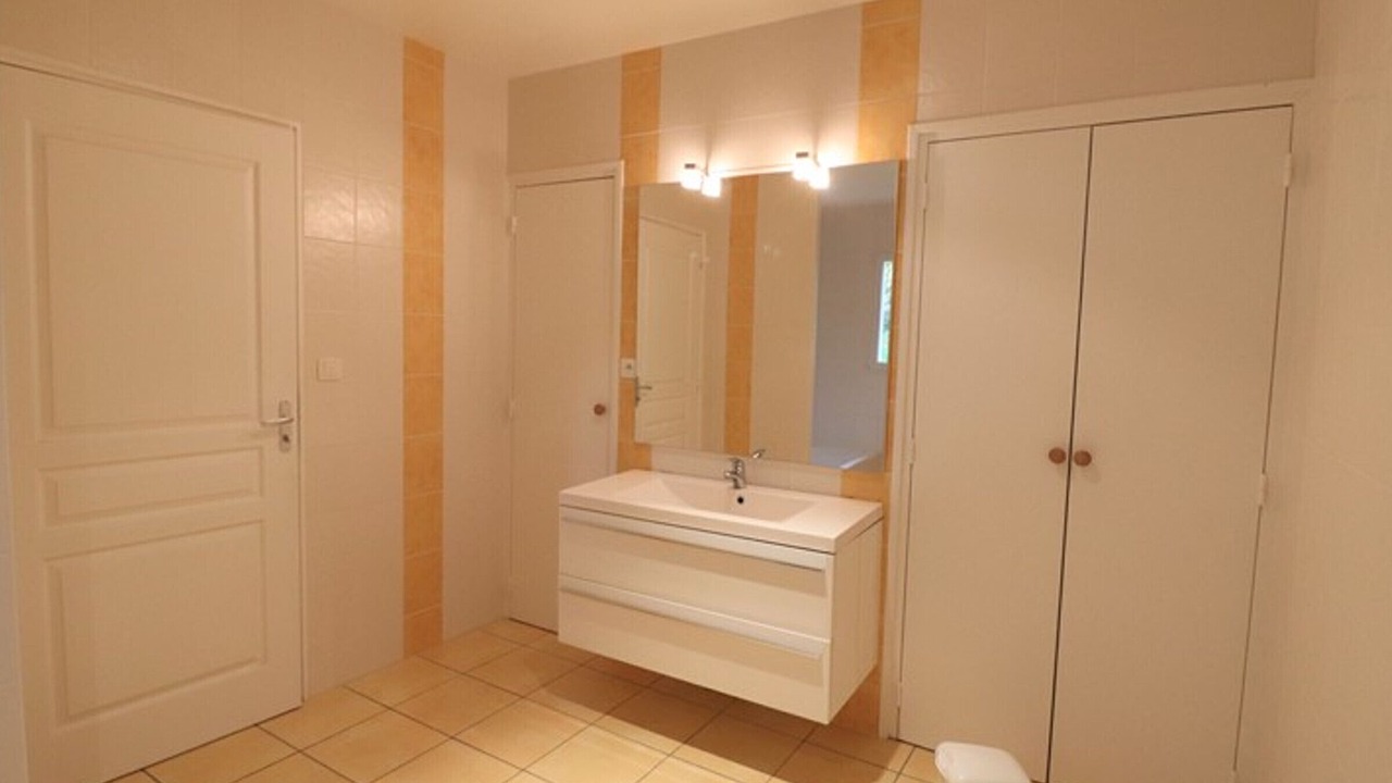 Photo of Bathroom in Saint-Clement