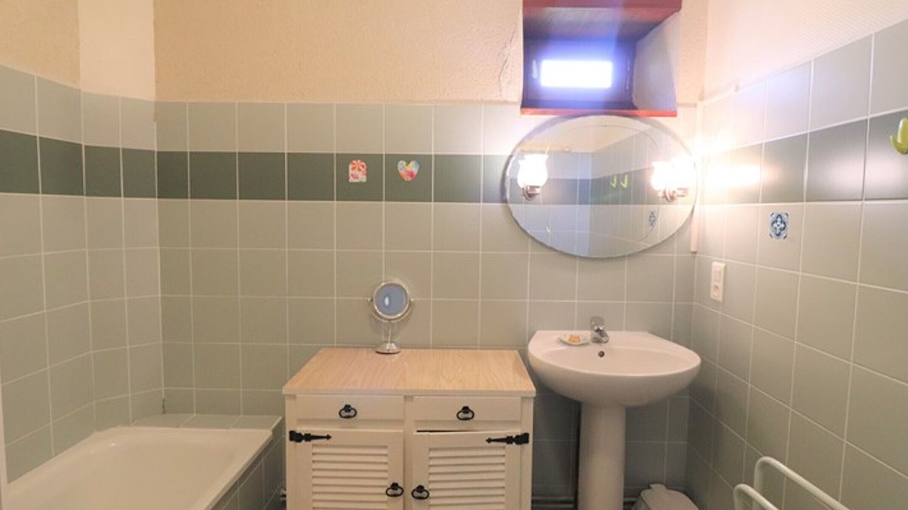 Photo of Bathroom in Thiezac