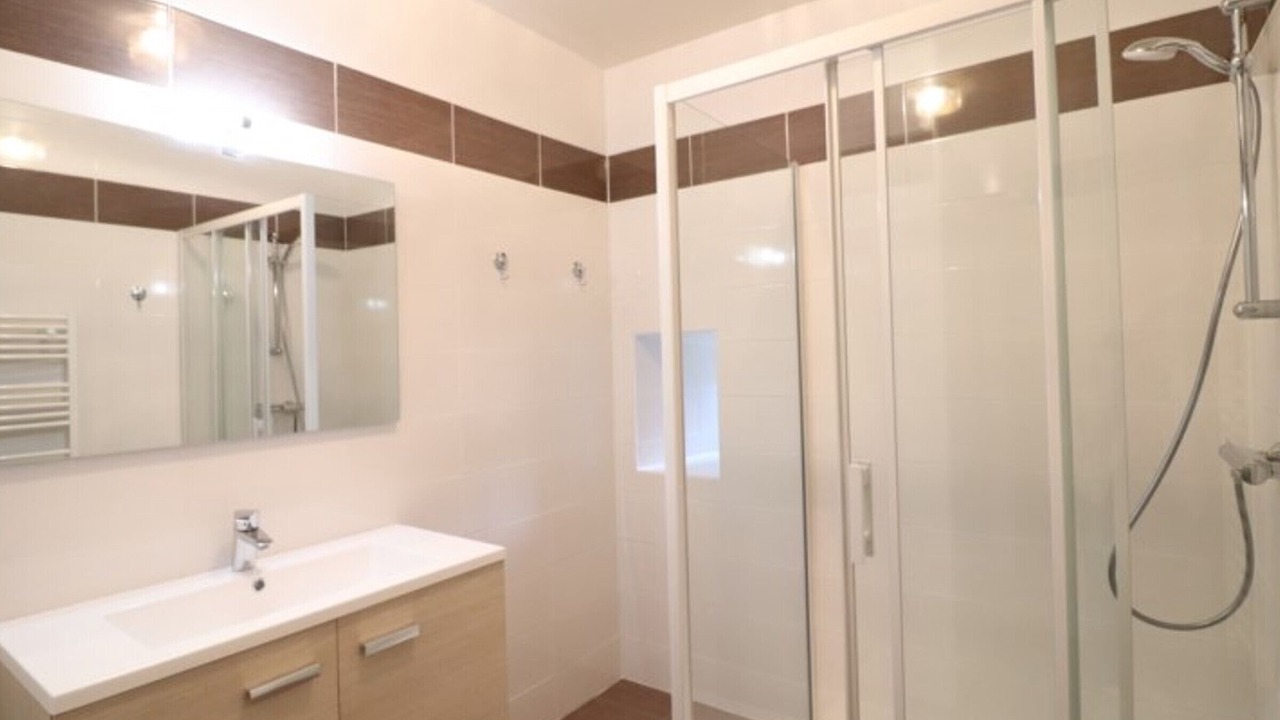Photo of Bathroom in Saint-Flour Agglomeration