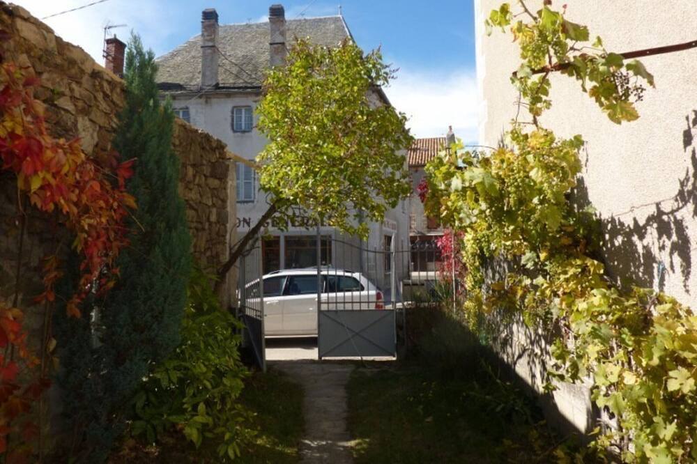 Photo of Outdoor in Ruynes-en-Margeride