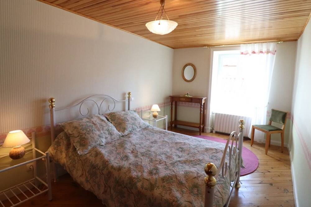 Photo of Bedroom in Ruynes-en-Margeride
