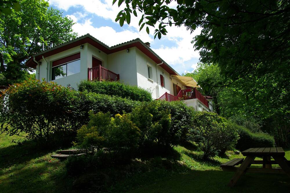 Photo of Outdoor in Esterencuby