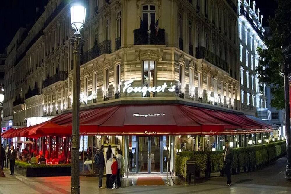 Photo of Outdoor in Champs-Elysees
