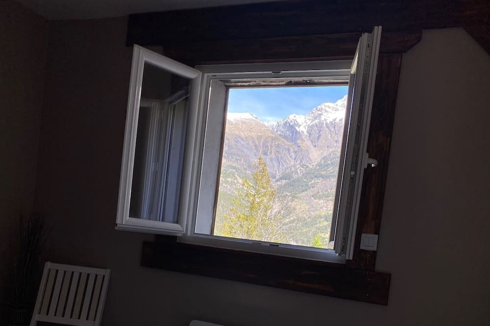 Photo of Bedroom in Meolans-Revel