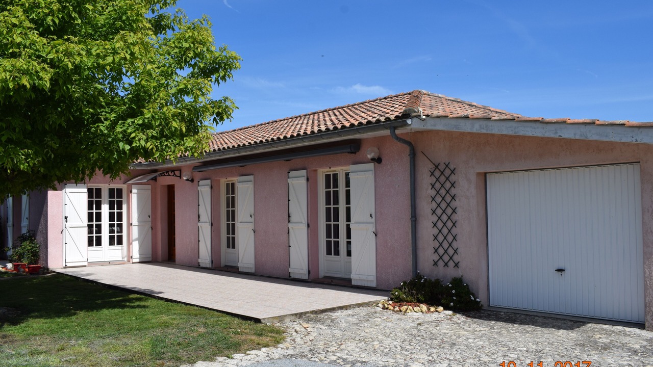 Photo of Outdoor in Civrac-en-Medoc