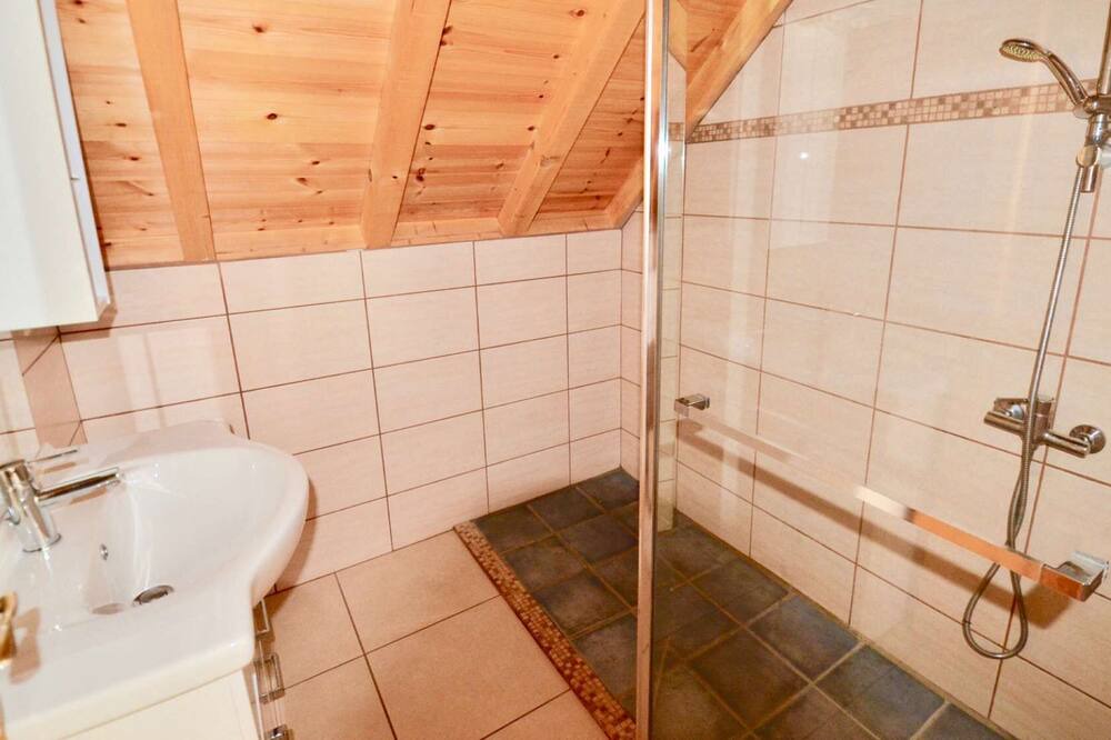 Photo of Bathroom in Le Bourg-d'Oisans
