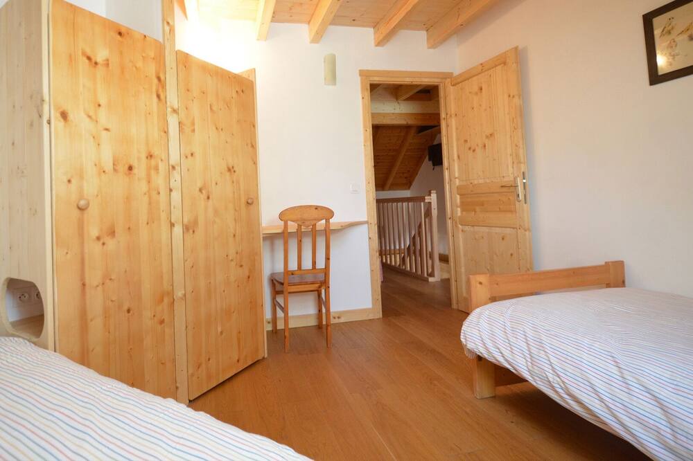 Photo of Bedroom in Le Bourg-d'Oisans