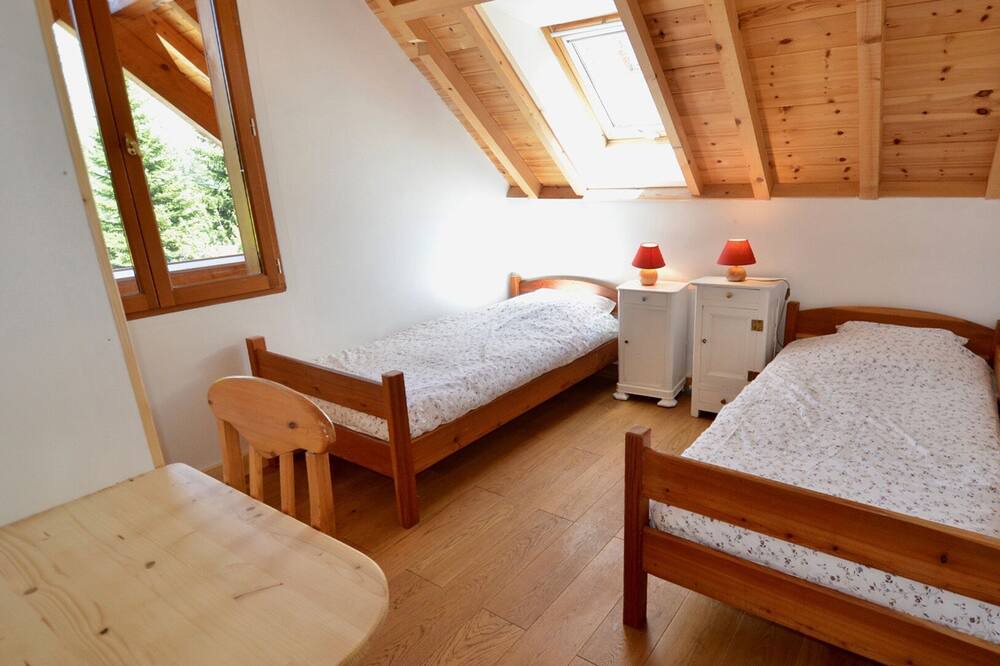 Photo of Bedroom in Le Bourg-d'Oisans
