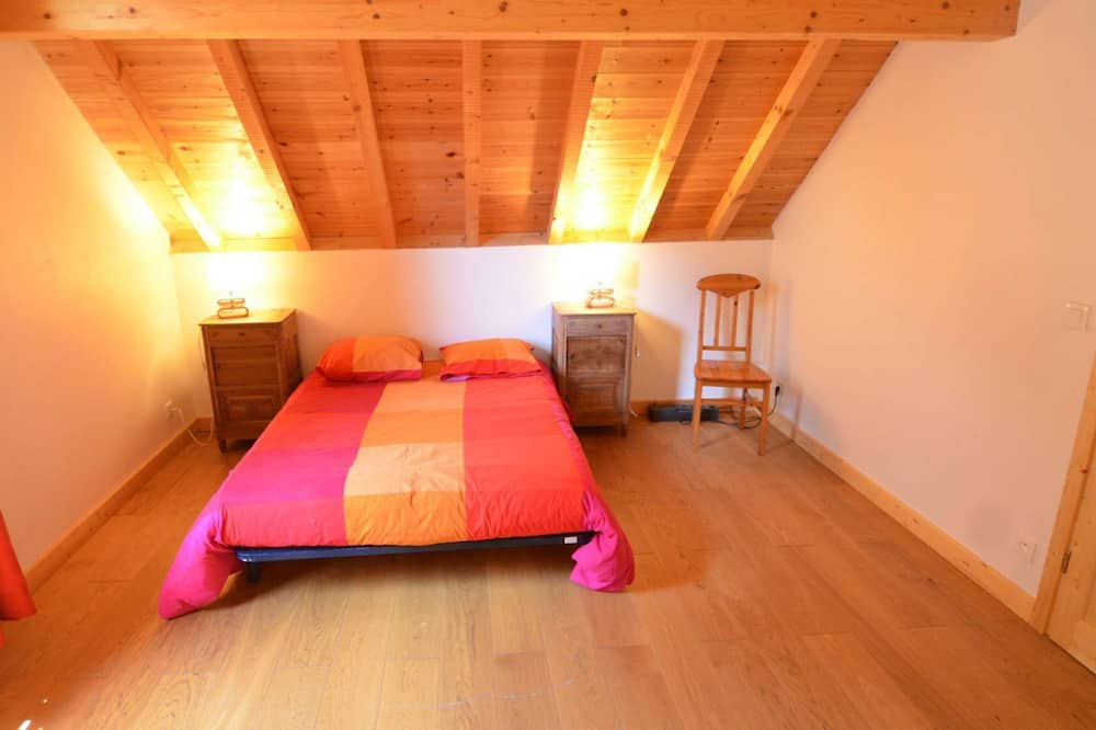 Photo of Bedroom in Le Bourg-d'Oisans