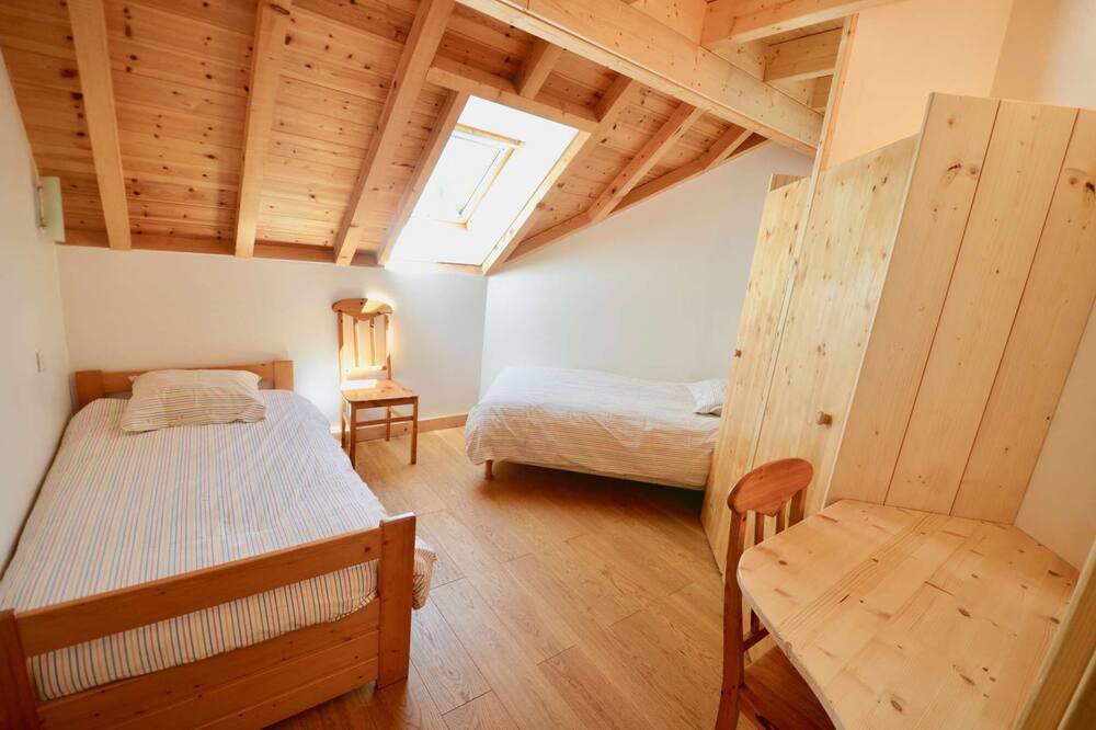 Photo of Bedroom in Le Bourg-d'Oisans
