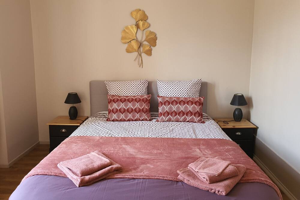 Photo of Bedroom in Aix-les-Bains City Center